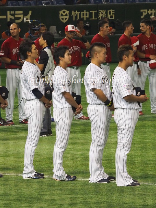 侍ジャパン 山田哲人 中島卓也 今宮健太選手 東京ドーム11 21 Out Of Focus Baseballﾌｫﾄﾌﾞﾛｸﾞ 19年終了