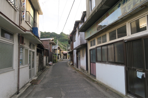海界の村を歩く 瀬戸内海 睦月島(愛媛県松山市)_d0147406_15464157.jpg