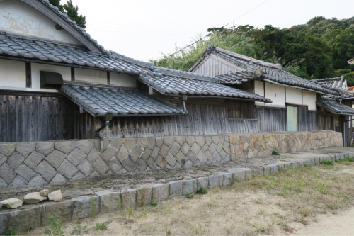 海界の村を歩く 瀬戸内海 野忽那島&二神島(愛媛県松山市)_d0147406_17510431.jpg