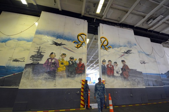 空母「ロナルド・レーガン」一般公開その5_e0158925_22361386.jpg