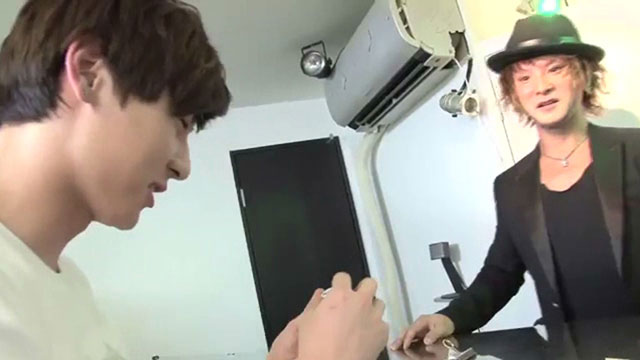 NU\'EST(ニューイースト)ミンヒョン動画にMasaki出演!_d0041957_19554175.jpg
