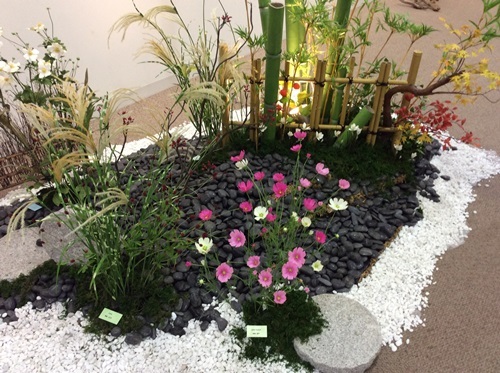 樹脂粘土工芸 花実アート作品展_c0357605_12312947.jpg