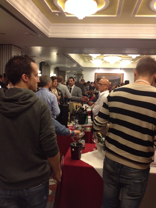 イタリアワインの試飲会@Hotel Albani_a0136671_1463676.jpg