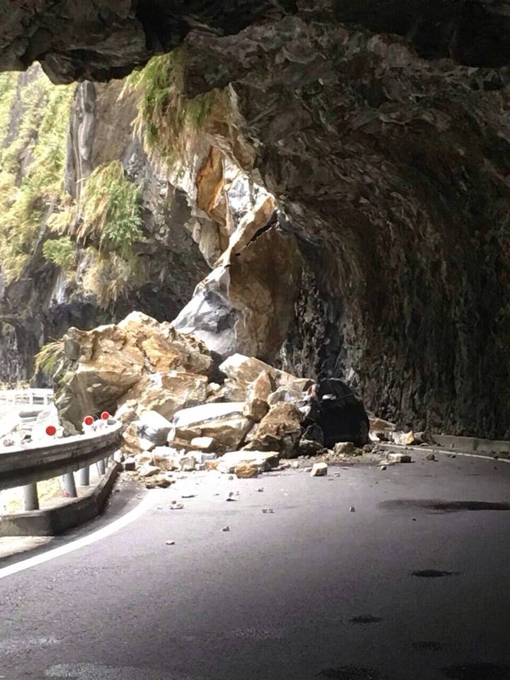 台湾花蓮　タロコ（太魯閣）渓谷の危険性を知って下さい_e0314528_0175766.jpg