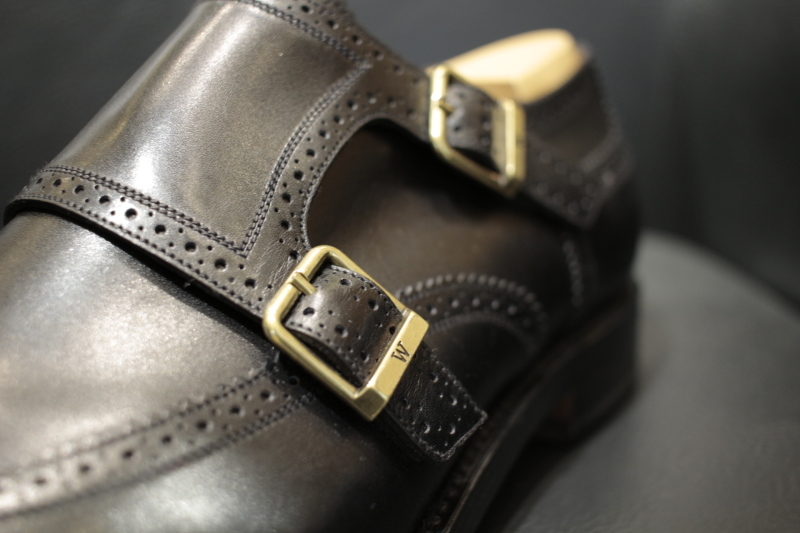 J.M..WESTON新作ダブルモンクは本気のフルブローグ仕様 : シューケア