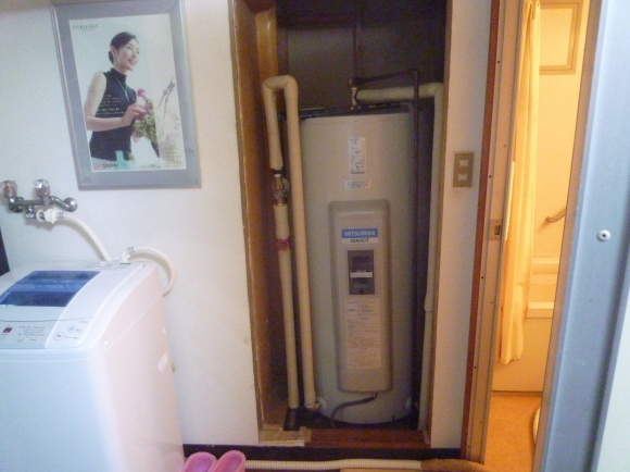 給湯器設置完了_b0217741_01320267.jpg