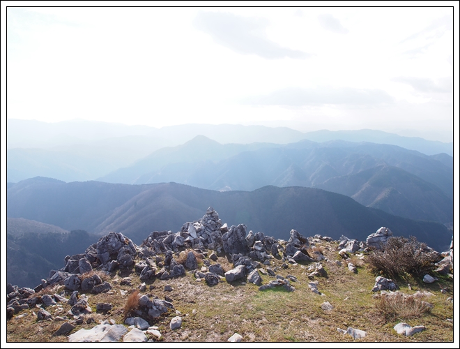 2015/12/05 晩秋の御池岳…伊勢尾から丁字尾根周回_f0052108_160452.jpg