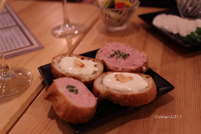 PIZZA & WINE BAR GAJA(ガヤ) ~軽く飲むときに~_e0227942_00273524.jpg