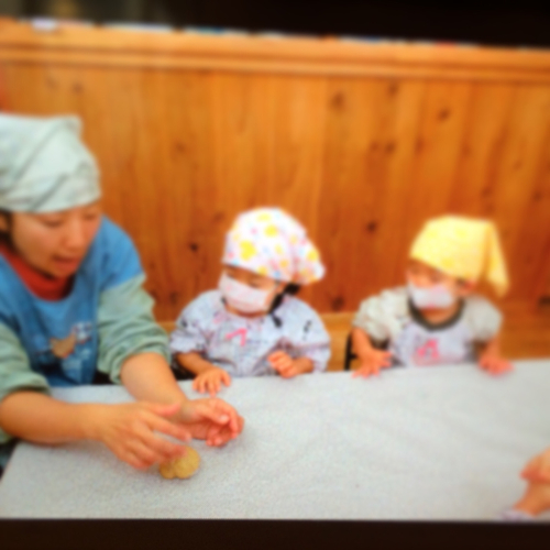 12月9日の給食 クッキー作りをしました♪_c0293682_16554556.jpg