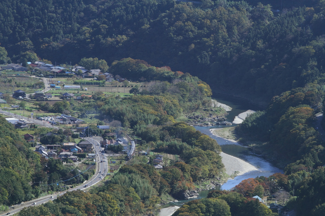 荒川が色付きはじめた頃 - 2015年晩秋・秩父 -_b0190710_2313938.jpg