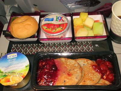 機内食（カタール航空：QR806便）_a0124132_14213569.jpg