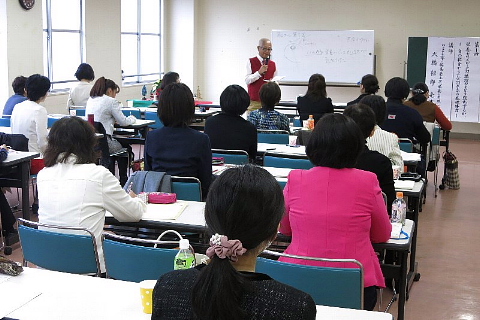 「ウサギ栄養学」の「専門性」。_b0141773_22302364.jpg
