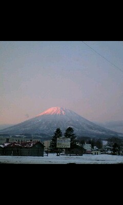 朝焼けの羊蹄山♪_b0073602_19563527.jpg