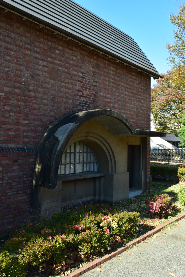 東京・旧中野刑務所正門(大正モダン建築再訪)_f0142606_23231396.jpg