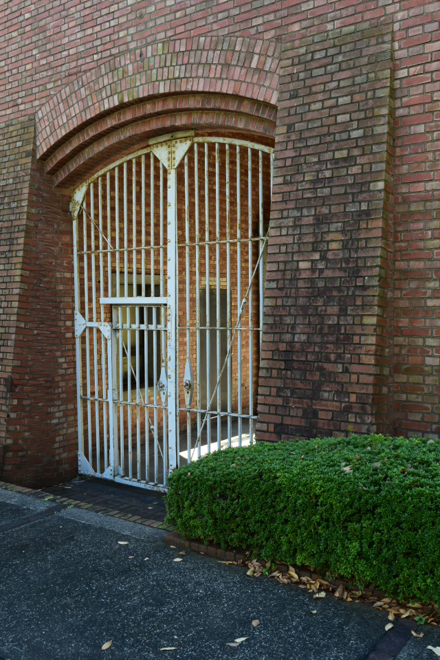 東京・旧中野刑務所正門(大正モダン建築再訪)_f0142606_23492727.jpg