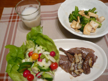 食欲がないと言いつつ_c0365341_19425331.jpg