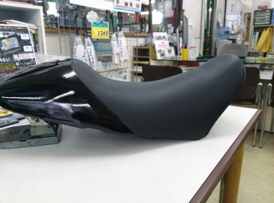 GROMの社外シートにもバイクザシート好評です_e0114857_08266.jpg