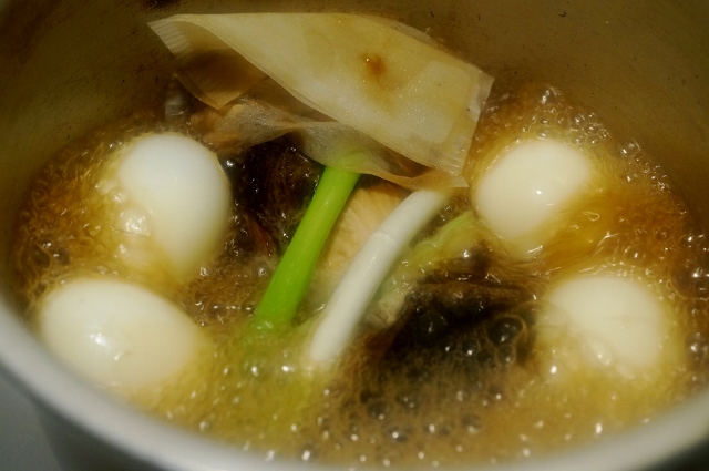 ■和食の晩御飯セット【煮卵付きのブリ大根／ほうれん草のクルミ胡麻和え／赤大根の甘酢漬け／味噌汁】_b0033423_16561110.jpg