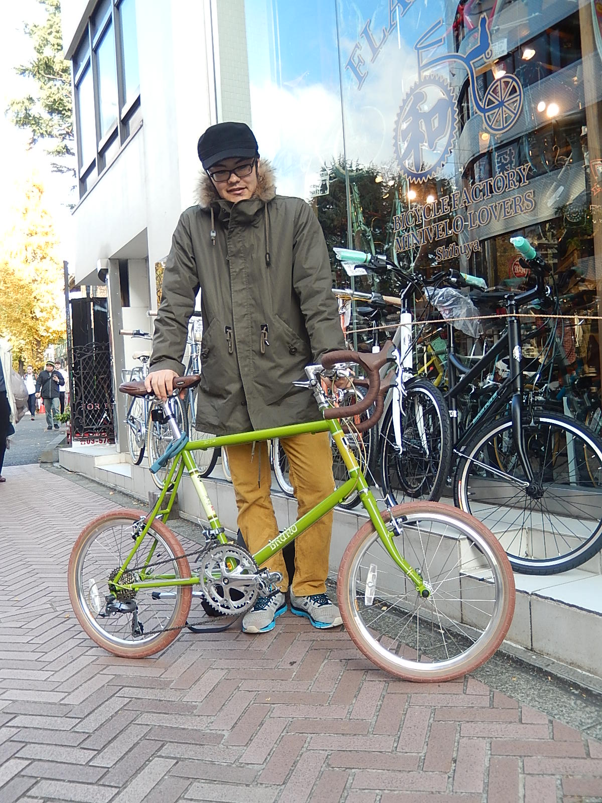 12月12日 渋谷 原宿 の自転車屋 FLAME bike前です_e0188759_17305965.jpg