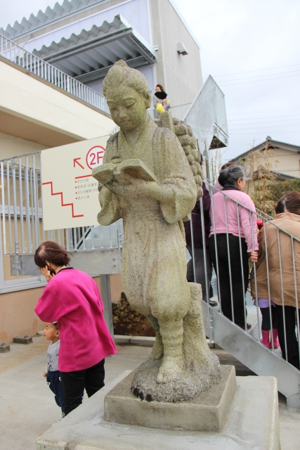 2015・12月11日　　道の駅・保田小学校オープン・ぼたん汁_c0342697_14584410.jpg