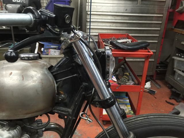 W650 カスタム トヤマ様号加工完成!_a0164918_19030073.jpg