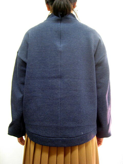 ｃｌｏｃｈｅ （ クロッシェ ）　バルーン袖ＴＯＰＳ  ＮＡＶＹ　_a0089359_15395016.jpg