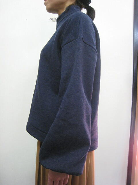 ｃｌｏｃｈｅ （ クロッシェ ）　バルーン袖ＴＯＰＳ  ＮＡＶＹ　_a0089359_15395670.jpg