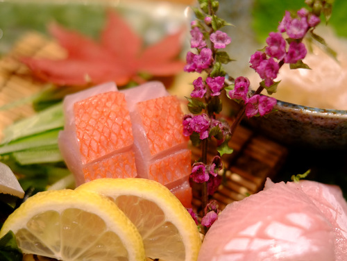 秋葉原・末広町 旬菜ダイニング 魚や藤海（ふじみ）の蟹の甲羅詰め、鰤 