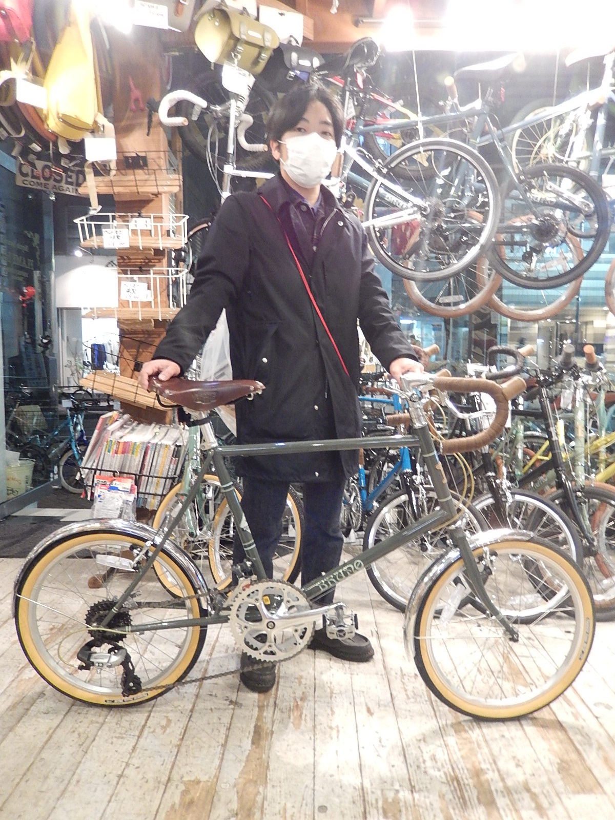 12月15日　渋谷　原宿　の自転車屋　FLAME bike前です_e0188759_1954039.jpg