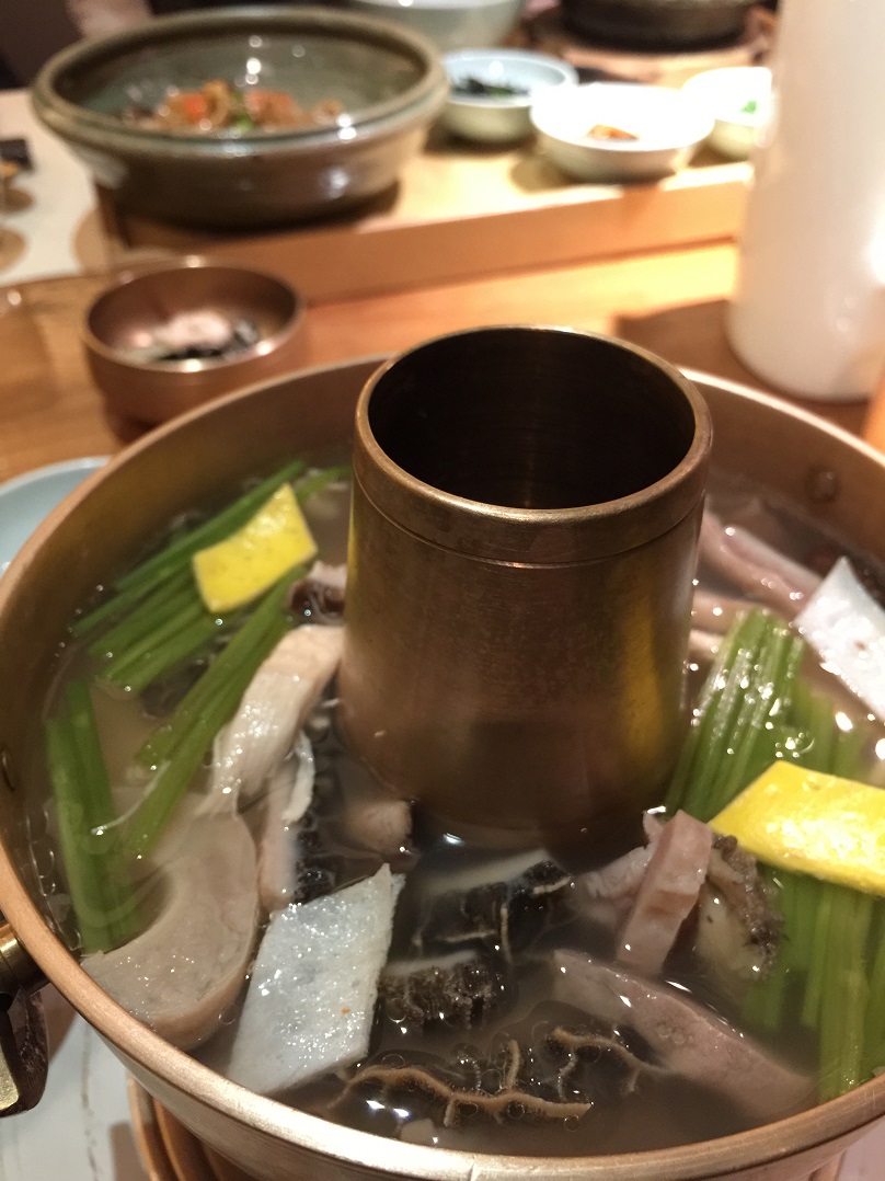 清潭洞でランチ♪ タダム(다담)_b0060363_1775470.jpg