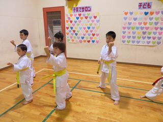 新発寒道場 稽古納め 1000本突き_c0118332_22531521.jpg