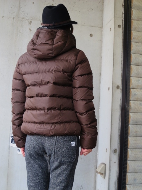 DUVETICA ・・・ 18番の人気定番ながら変化球のDionisio MAT!★?_d0152280_13535721.jpg