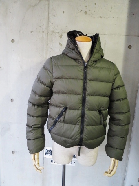 DUVETICA ・・・ 18番の人気定番ながら変化球のDionisio MAT!★?_d0152280_13563552.jpg