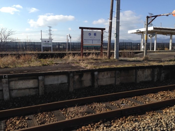 山形鉄道フラワー長井線今泉駅~ひたすら静かな時間。_a0334793_20415744.jpg