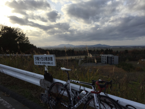 12/6日。二日酔いで失われた時間からのサイクリング40km_f0184839_09501348.jpg