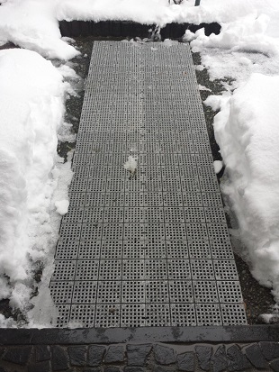融雪マット。_a0045293_16134175.jpg