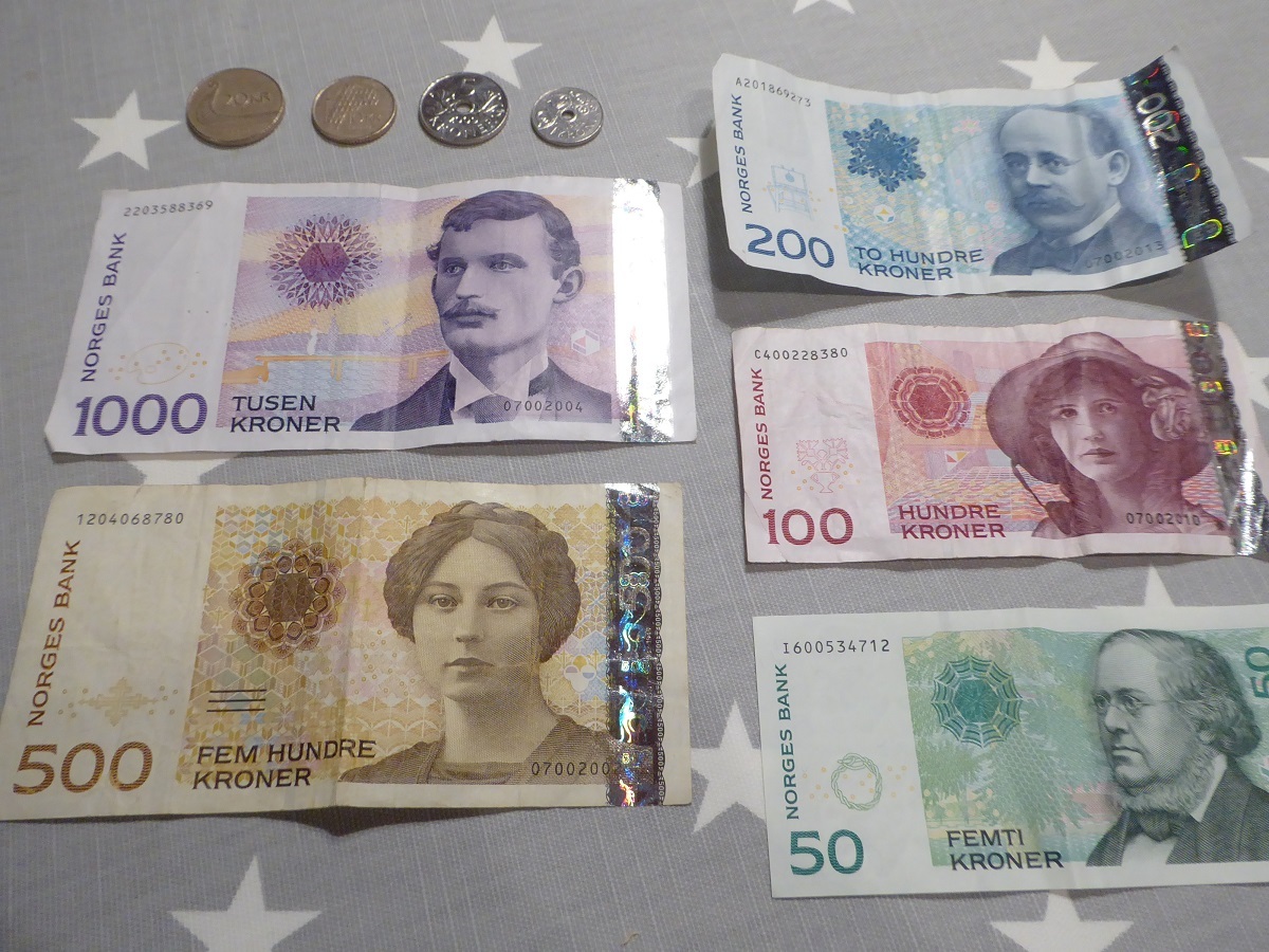 ノルウェーの通貨 : ノルウェー北極圏の街へ