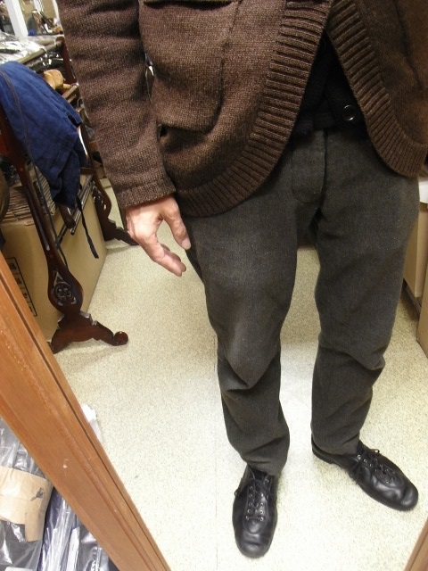 selffoto 323 カーディガンの重ね着_e0130546_1830149.jpg