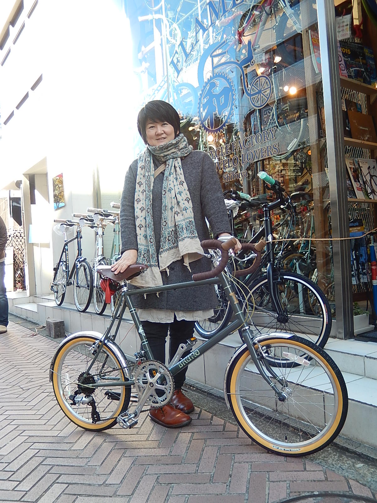 12月19日　渋谷　原宿　の自転車屋　FLAME bike前です_e0188759_16522086.jpg