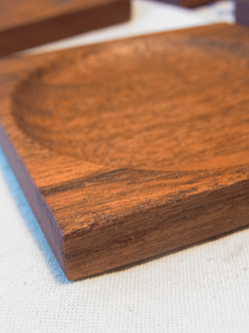 teak coaster_c0139773_17420450.gif