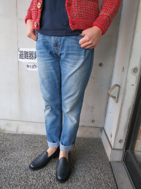 奇跡的な最終の入荷です。。。INVERALLAN のSNOW FLAKE (別注・RED色)!♪!_d0152280_22223413.jpg