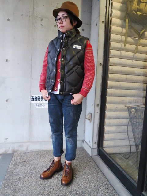奇跡的な最終の入荷です。。。INVERALLAN のSNOW FLAKE (別注・RED色)!♪!_d0152280_2224083.jpg
