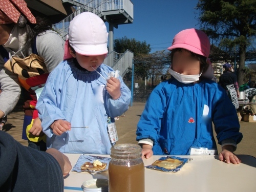 釜戸でホットケーキ_f0334882_14233306.jpg