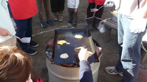 釜戸でホットケーキ_f0334882_14245583.jpg