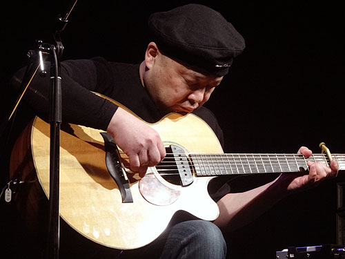 岸部眞明さんの演奏に癒された夜_c0137404_8492167.jpg