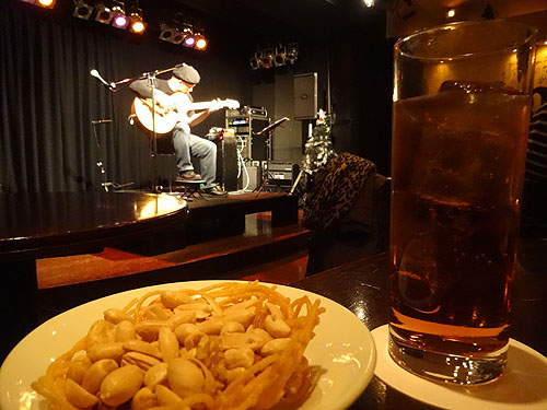 岸部眞明さんの演奏に癒された夜_c0137404_9152899.jpg