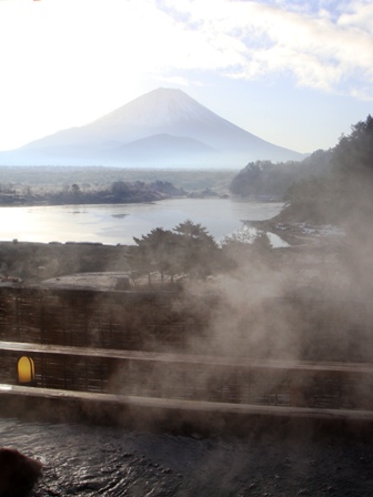 富士山と温泉_d0353129_03183186.jpg