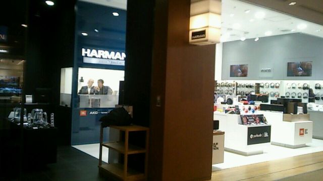 HARMAN_d0353129_03234460.jpg