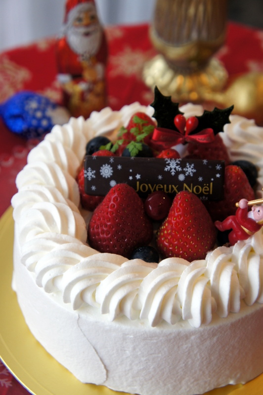 苺サンタ と ロールケーキタワー♡_d0210450_23837.jpg