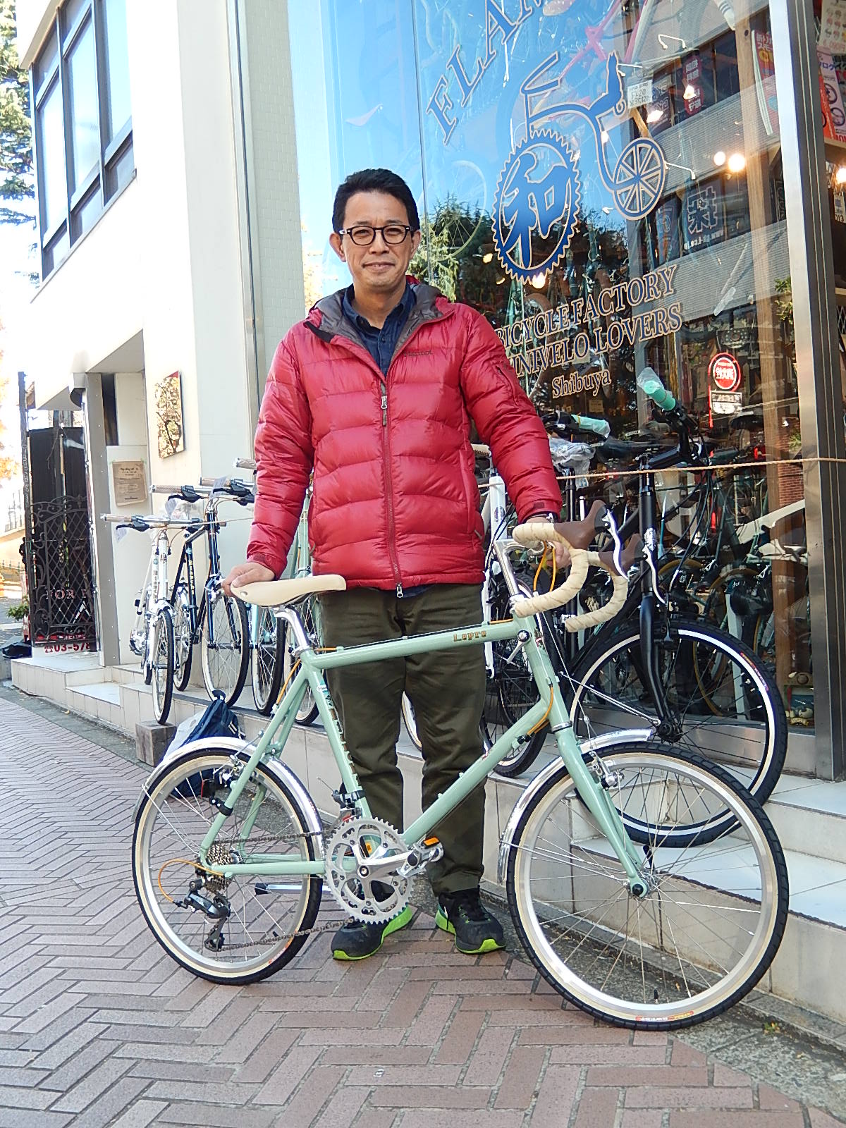 12月20日　渋谷　原宿　の自転車屋　FLAME bike前です_e0188759_16123113.jpg